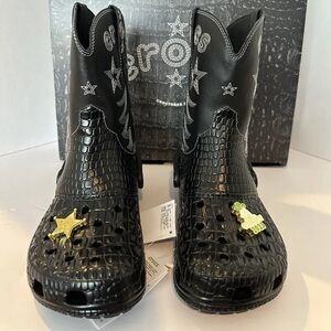 NEW Crocs Classic Cowboy Boots M5/W7 Mens Womens Kids